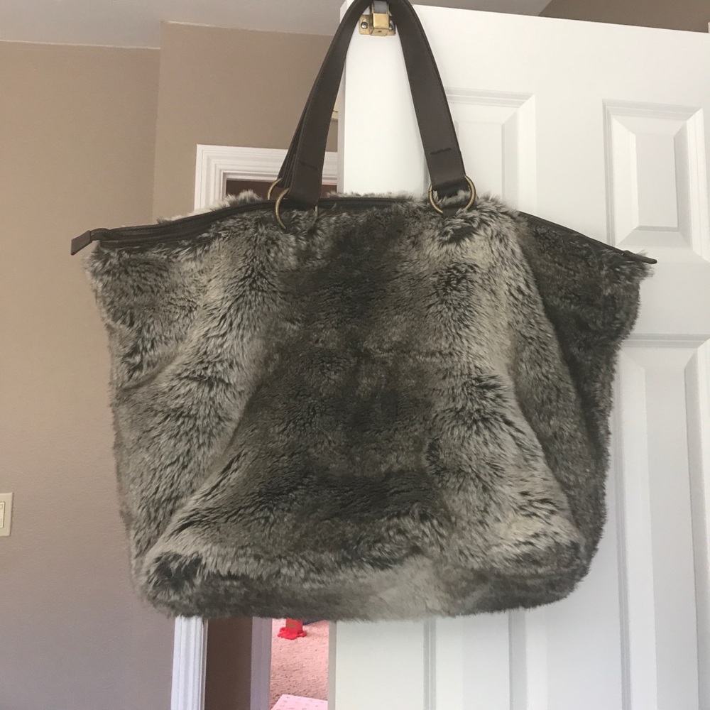 COPY - Pottery barn travel bag
